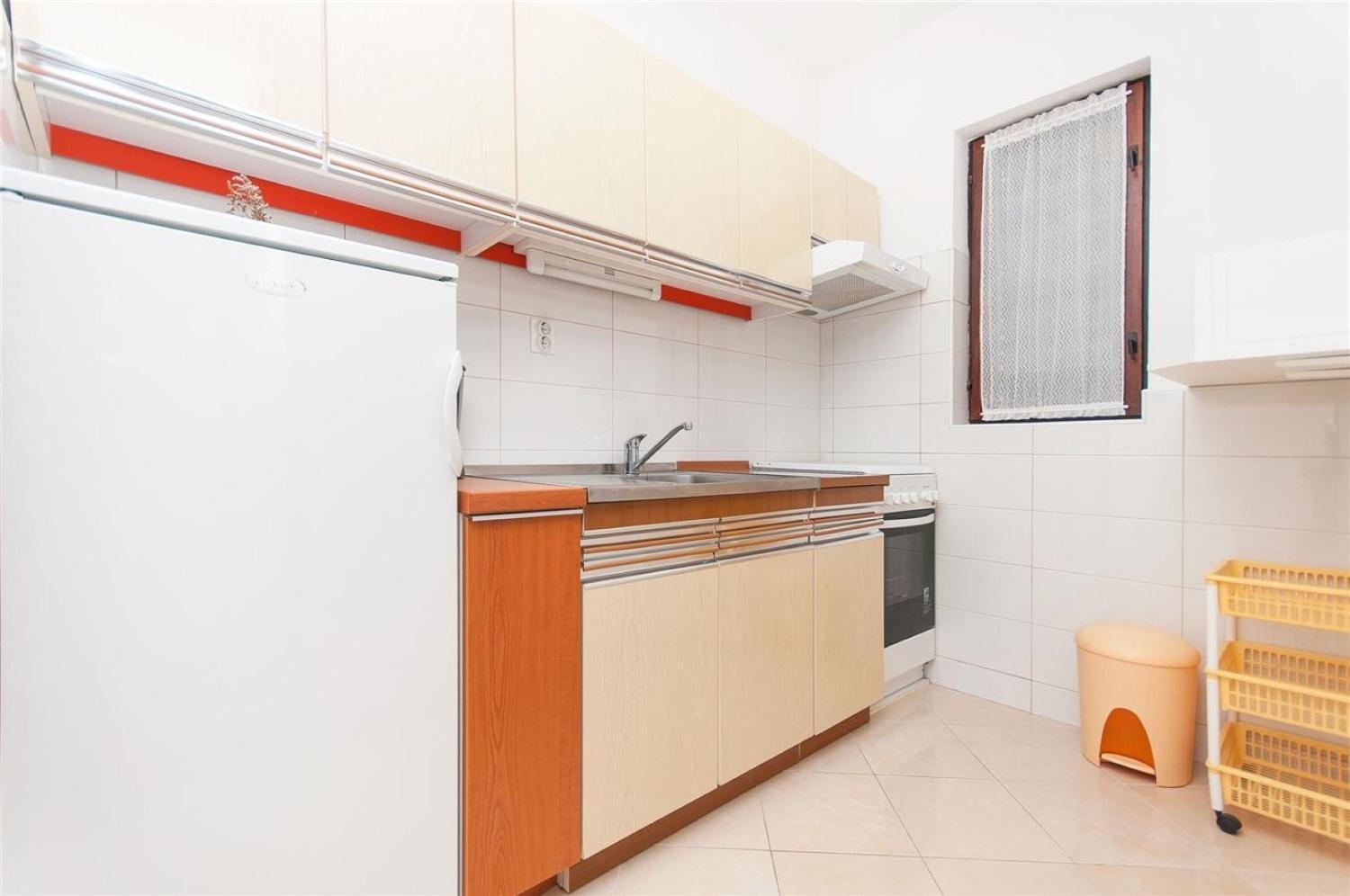 Apartments Mate - Free Parking Паг Экстерьер фото