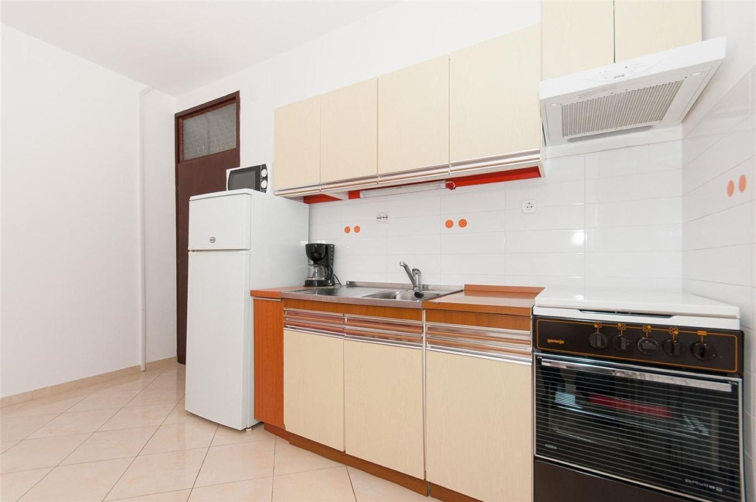 Apartments Mate - Free Parking Паг Экстерьер фото